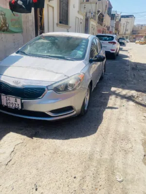 كيه فورتي وارد امريكي موديل 16 مكينه 2000 دوش ماشيه109 رقم بصره  سنويه 31 تبريد حداده تخبل   البدي ش