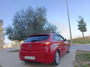 هونداي-i30-فل-اضافات-فل-اوتمات2015-بحالة-ممتازة-الله-يبارك-لصاحب-النصيب-،،