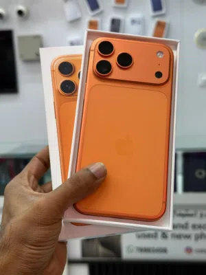 iPhone 17 pro max -256 GB - Satisfactory device- Apple warranty till February 2027