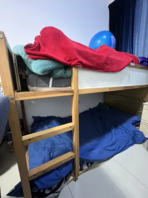 سرير أطفال ikea  بحالة ممتازة    Kids bed excellent condition ikea