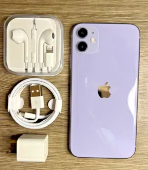 Apple iPhone 11 128 GB in Muscat