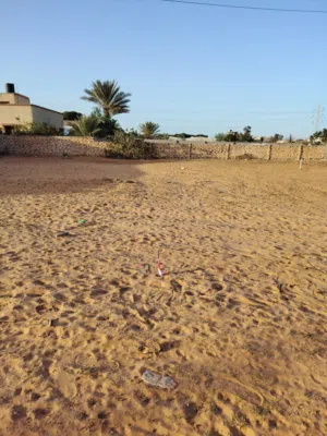 ارض للبيع في الباعيش بالقرب من منتزه مدهش لاند.