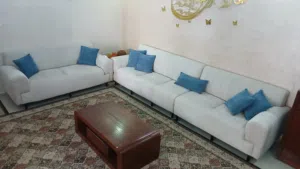 طقم كنب زاوية متل الصورة طولة 2متر 3.40 متر