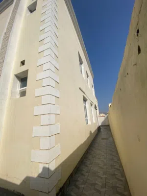 202 m2 5 Bedrooms Villa for Sale in Muscat Amerat