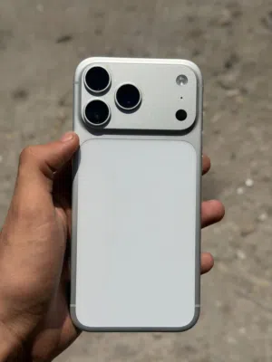 ايفون 17 pro max