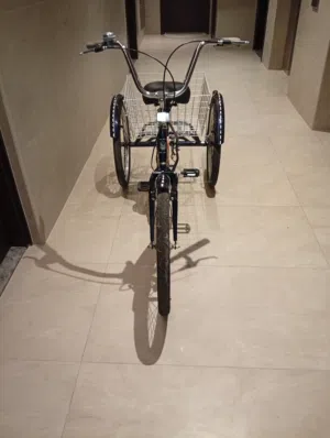 دراجه هوائيه ثلاث عجال وسله خلفيه وحاله نضييفه جدآ بيعه مستعجله مطلوب 500 درهم وقابل للتفاوض البسيط