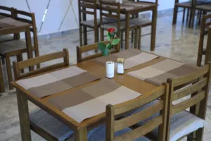 مطعم جاهز للبيع
