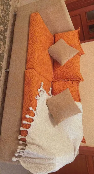 ‏أثاث غرف جلوس ‏.‏ مستعمل‏2