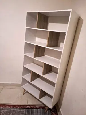 مكتبه فاخره للبيع بسعر لقطه
