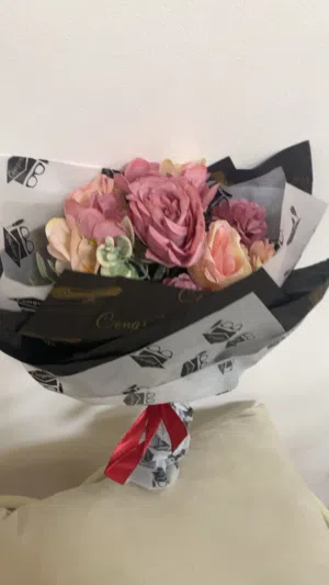 باقة ورد صناعية