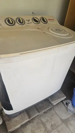غساله ملابس عاديه