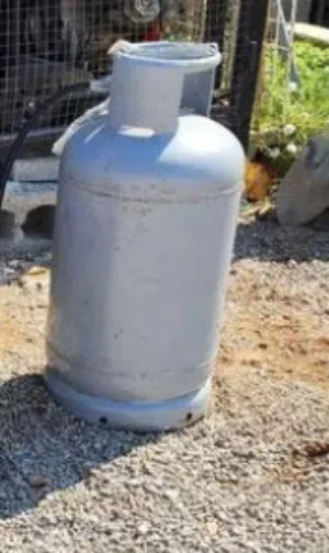 سلندر غاز للبيع 17 ريال