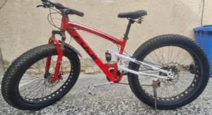 بايسكل فات بايك (Fat Bike) ماركة (fuji) حجم عريض دبلين للبيع