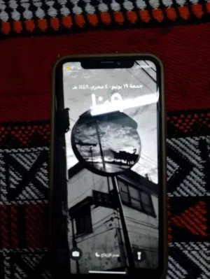 للبدل بايفون 11 او للبيع 40