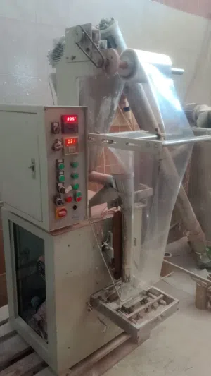 ماكنة تعبئة نشا أو أي مواد بودرة للبيع