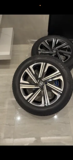 جنوط مع كفرات يارس 2024 مقاس 16 وكاله اصلي 100٪