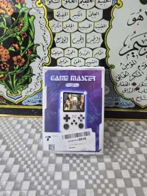 فيديو كيم --جهاز العاب ذات طابع جميل
