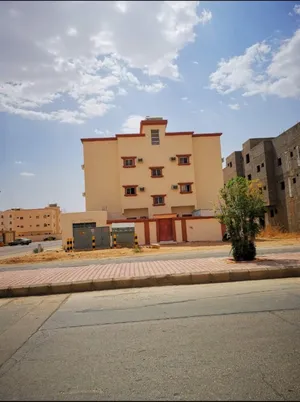 عمارة 12 شقة في سكاكا الجوف