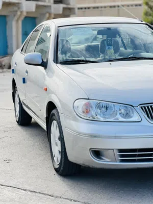 سيارة نيسان