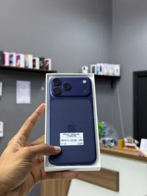 iPhone 17 Pro Max 256 GB with 100% Battery - Fine Phone - All good condition