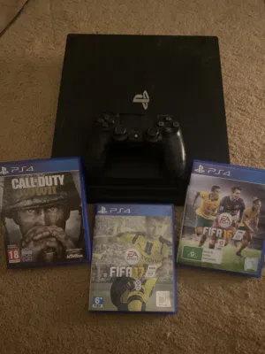 Ps4 pro 1 TB . بليستيشن 4 برو  1 تيرابايت