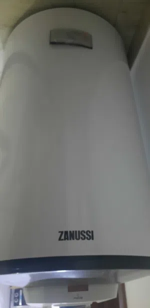 سخانة مياه شبه جديده