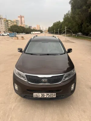 used-kia-sorento-in-hawally