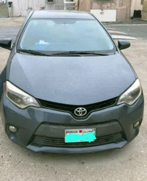 toyota corolla 2014 saloon 2.0L