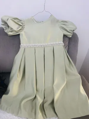 فستان للمناسبات بناتي يلبس من سن 4و5 سنوات