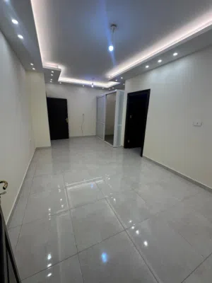 شقه فارغه فاخره ومميزه للايجار ـ ضاحيه الرشيد ـ