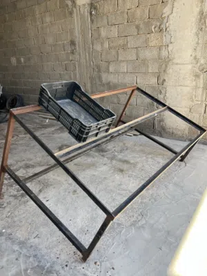 طاوله حديد ل استعمال ف محلات التجاريه