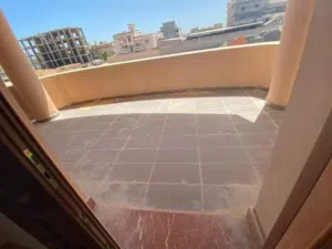 فيلا مبني تجاري بسعر 4،000،000 وقابل للنقاش حاليا مستأجر لمدرسة بدخل ممتاز