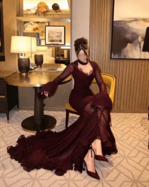 فساتين. كوين