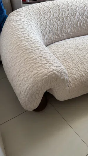 كنب من هوم سنتر استعمال اقل من شهر