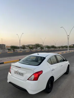 للبيع نيسان سني 2023