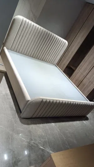 سرير شخصين فندقي