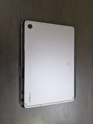 Samsung Galaxy Tab S9 FE 128GB Wi-Fi مع الكرتون والفاتورة