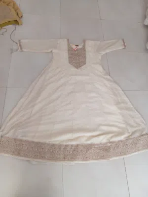 Dress type (maxi, party dress, casual)