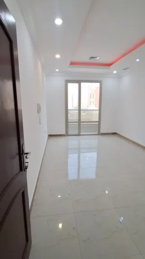 للايجار شقه في المهبوله تشطيب سوبر ديلوكس Apartment for rent in Mahboula, super deluxe finishing