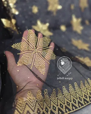 شيلة تراثية فاخرة مطرزة بالخوص الذهبي اليدوي