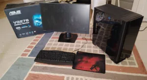 gaming pc and monitor
