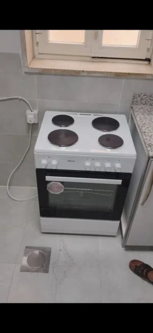 طباخ كهربائي جديد لم يستعمل