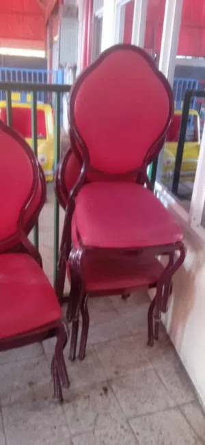 كراسي مطاعم للبيع