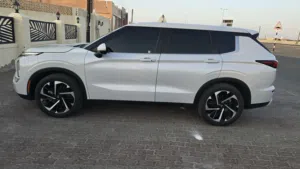 Mitsubishi Outlander 2022