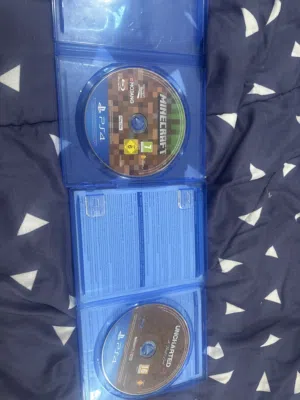 سي ديات ماينكرافت و انشارتد 4 للبيع ب سعر خيالي و مناسب for sell cd ps4 minecraft and uncharted 4