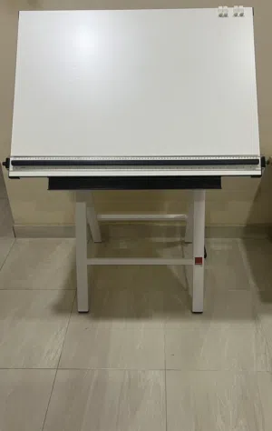 طاولة رسم او طاولة رسم للهندسه / drawing table or engineering drawing table