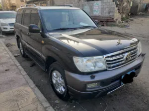 لاند كروزر صالون 2007 ب 40 ألف سعودي