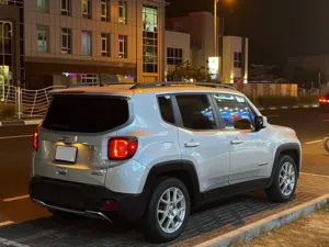 2020 Jeep renegade Latitude l Well Maintained l Excellent Conditions l Ready to Drive
