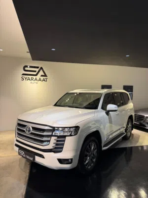 Land Cruiser GXR V6 4.0