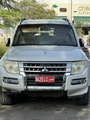 Used Mitsubishi Pajero in Al Batinah